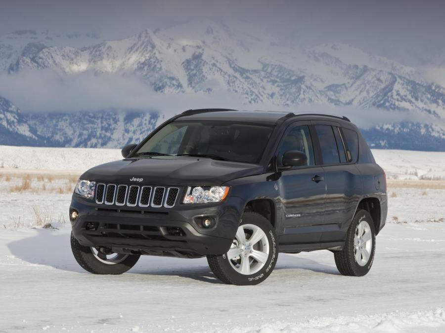  Jeep Compass 2010 года  (фото 8 из 17)